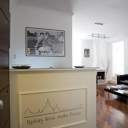 Relais Arco Della Pace-2