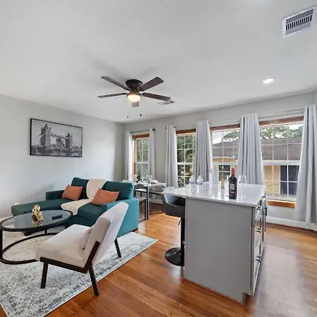 Homey Apt Nr Med Center Fire Pit Bbq Wifi Games-3