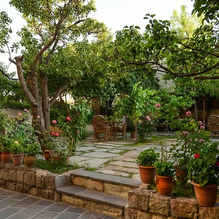 Elysee Cave House-3