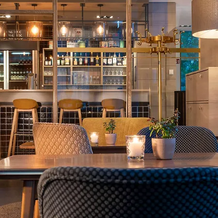 Vienna House Easy By Wyndham Osnabrueck City & Apartments-3