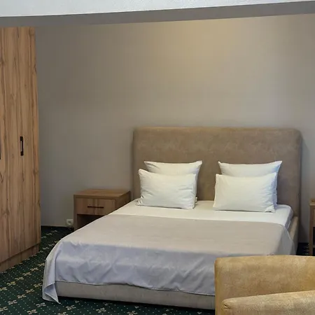 Saya Hotel Almaty-2
