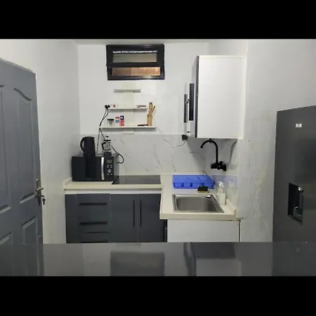 Superbe Appartement -Liberte 6 Extension-3