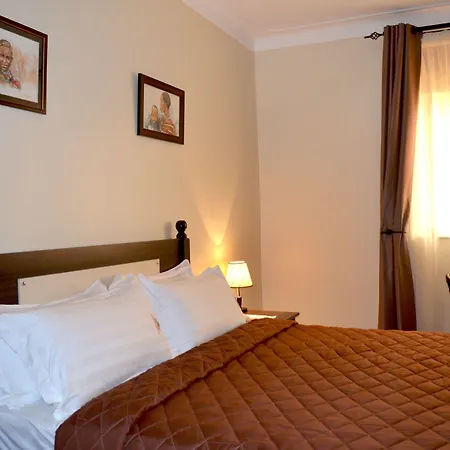 Marie'S Royale Hotel-3