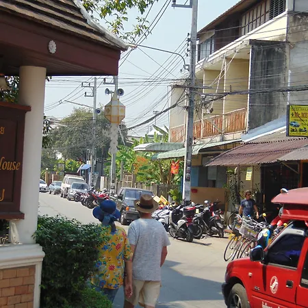 Pha Thai House-2