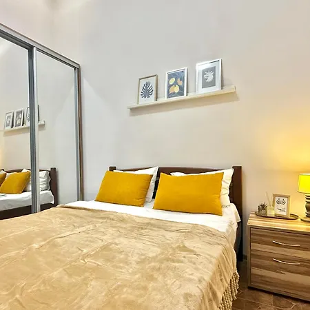 Studio Apartment Cute-3