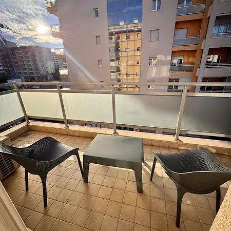 Bright & Modern Apartment In City Kvart-2