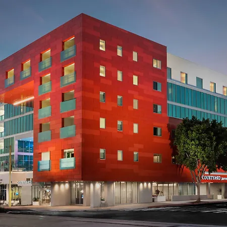 Courtyard By Marriott Santa Monica-2