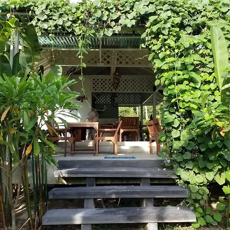 Baan Bua Cottage-3