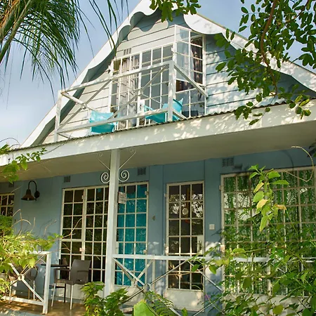 The Old House-3