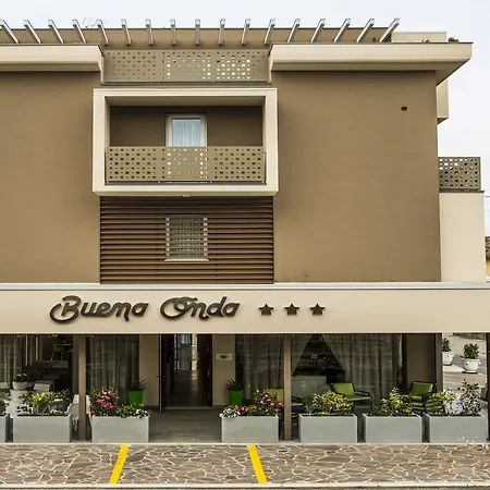Hotel Buena Onda-3