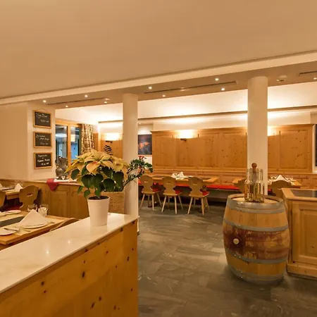 Gletscher-Hotel Morteratsch-3