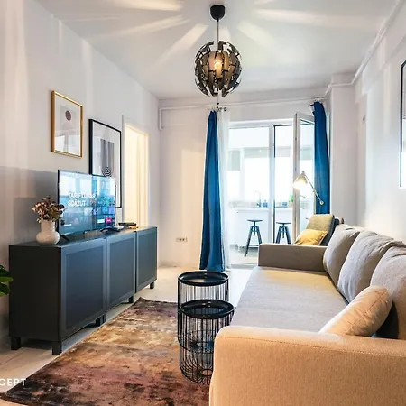 Stylish Central Apartments Near City Center-2