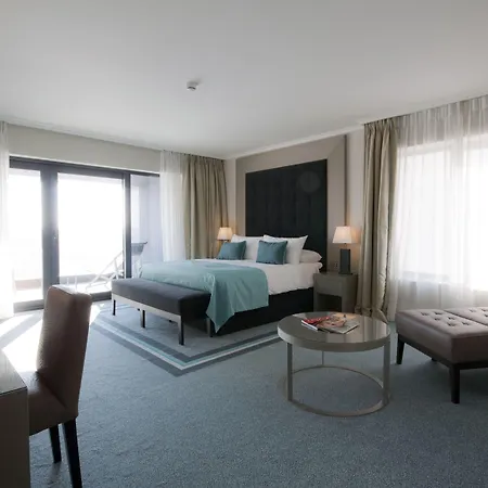 La Reserve Resort-3