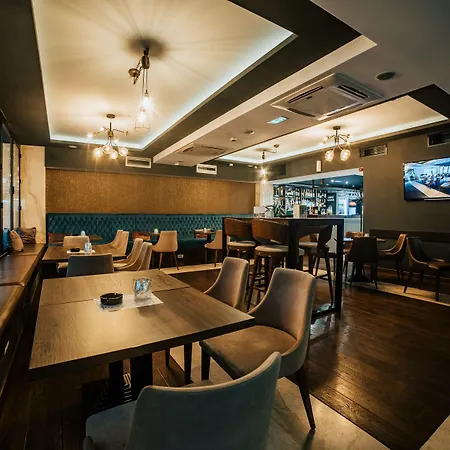 Mark Hotel-3