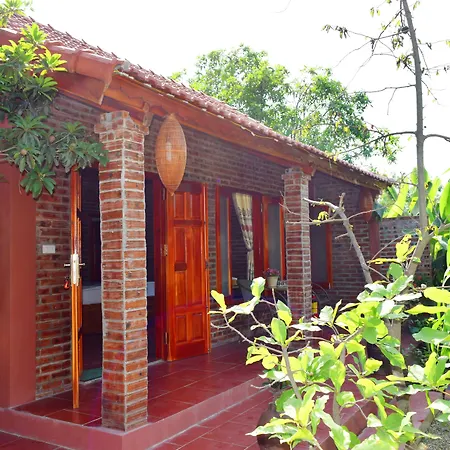 Van Long Family Homestay-3
