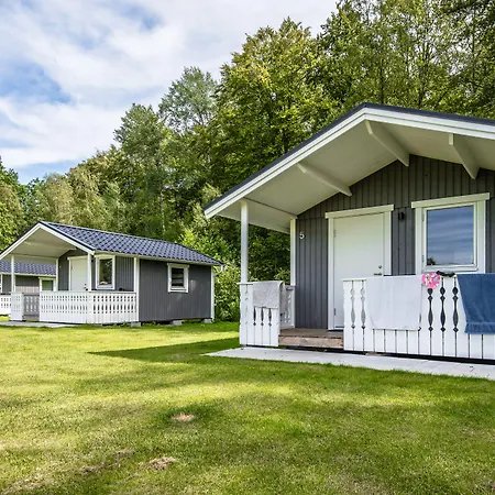 Halens Camping Och Stugby-3