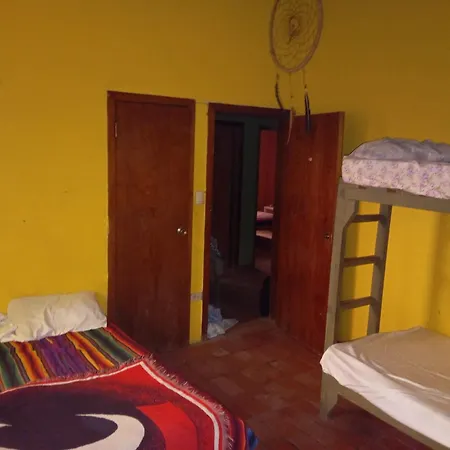 Hostal El Encanto-3