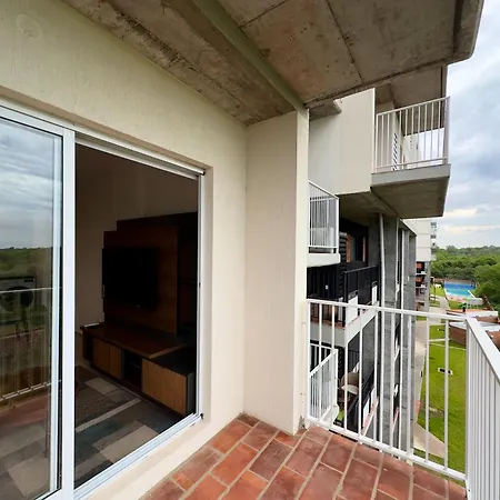 Apartamento En Luque Cerca A Asuncion Con Piscina Y Cancha De Padel 301-2