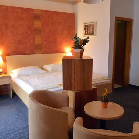 Parkhotel zur Klause-3