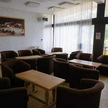 Tihany Yacht Club-2