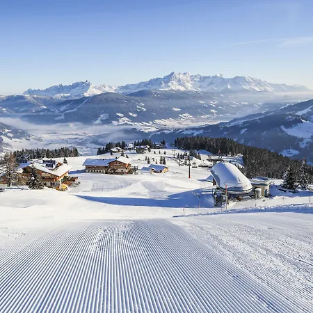 Almdorf Flachau - Luxus Hüttenurlaub-2