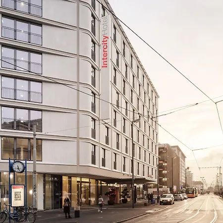 IntercityHotel Frankfurt Hauptbahnhof Süd-2