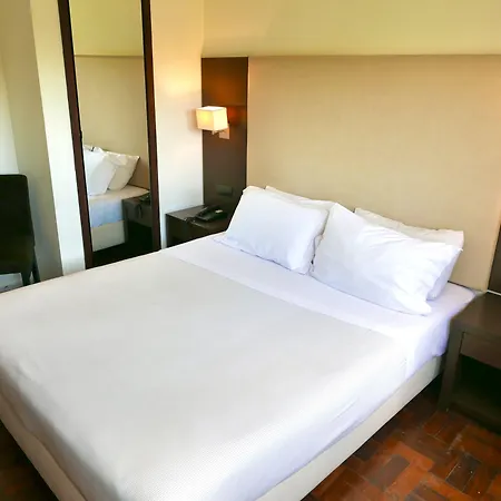Lisboa Central Park Hotel Suites & Studios-3