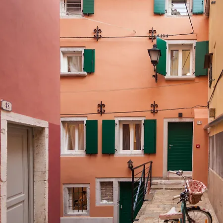 Apartments And Rooms Hey Rovinj-3