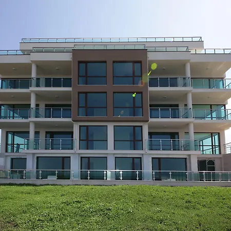 Calithea Complex-2