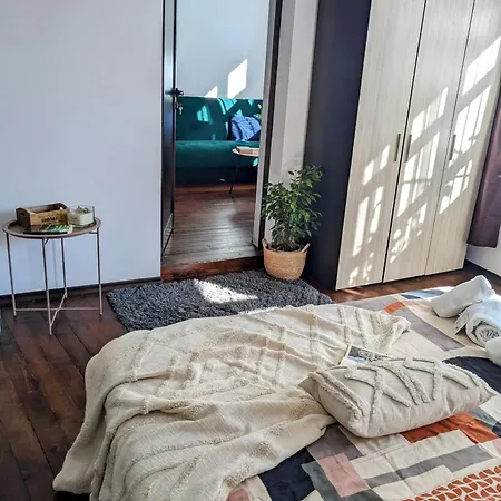 Honey I'M Home Apartments-2