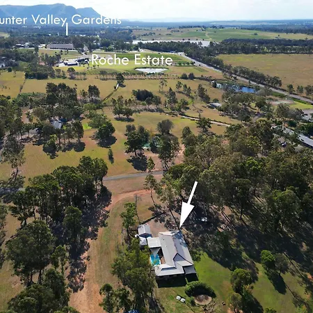 Blaxlands Kangaroo Homestead With Hot Tub Walk To Concerts And Wineries-2