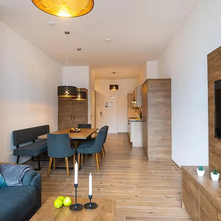 Alpenparks Hotel & Apartment Alpendorf-3