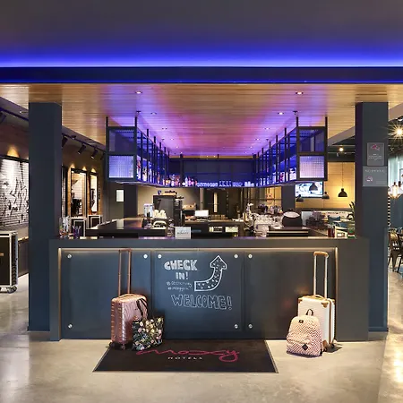 Moxy Paris Charles De Gaulle Airport-2