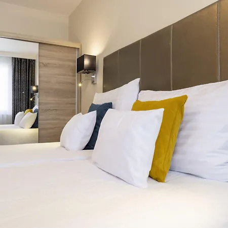 Silver Crown Hotel & Residence, Palace Quarter-2