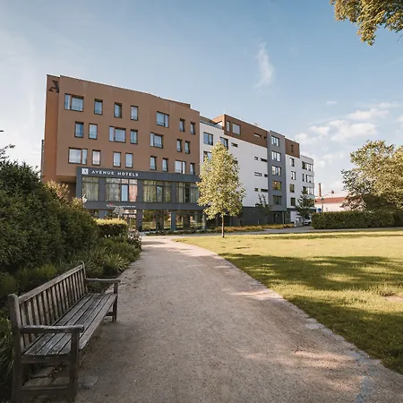 Avenue Pallova 28-3