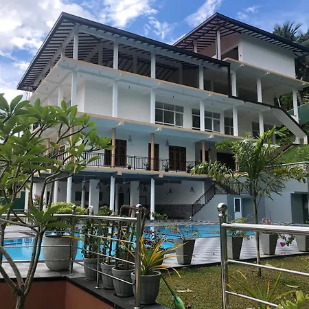 Coral Palm Villa And Apartment-2