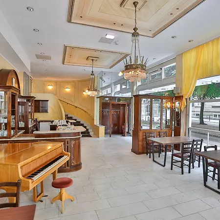 Hotel Quellenhof-2