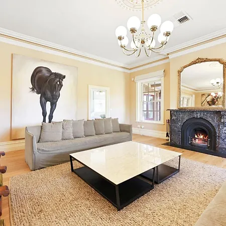 Cornhill - Merrijig - Sleeps 12-3