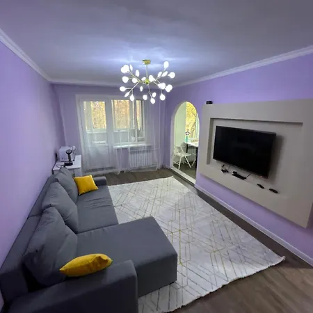 3-Room Apartment Near Mega Park And Arbat-2