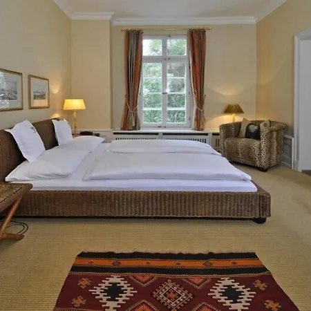 Herrenhaus von Löw-2