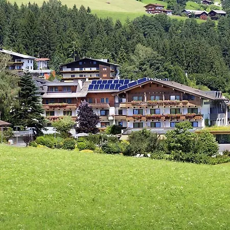Gartenhotel Crystal-2