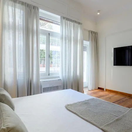 Your 4 Bdrm Dream House Acropolis View & Jacuzzi-3