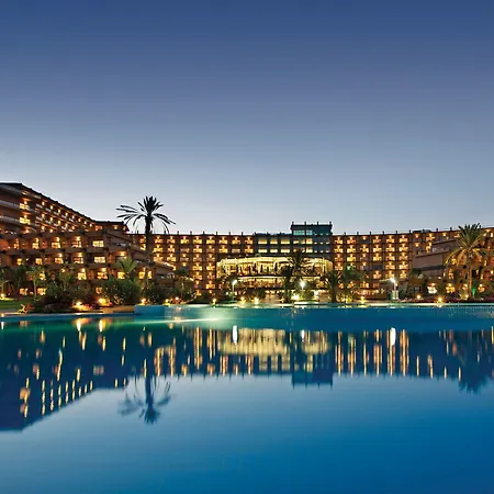 Noah'S Ark Deluxe Hotel & Spa-2