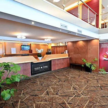 Hotel Eger&Park-3