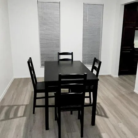 2 To 6 Bedroom Extended Stay Walk To Strip Mgm Casino Shop Club-2