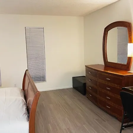 2 To 6 Beds Walk To Strip & Mgm Casino Club-2