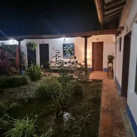 Posada La Solariega Y Sus Sabores-3