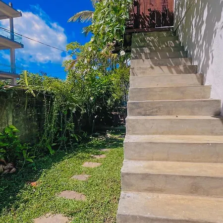Hotel Location Mirissa-2