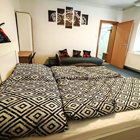 Ezee Rider Apartmanok-2