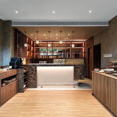 Leonardo Boutique Hotel Larnaca-3